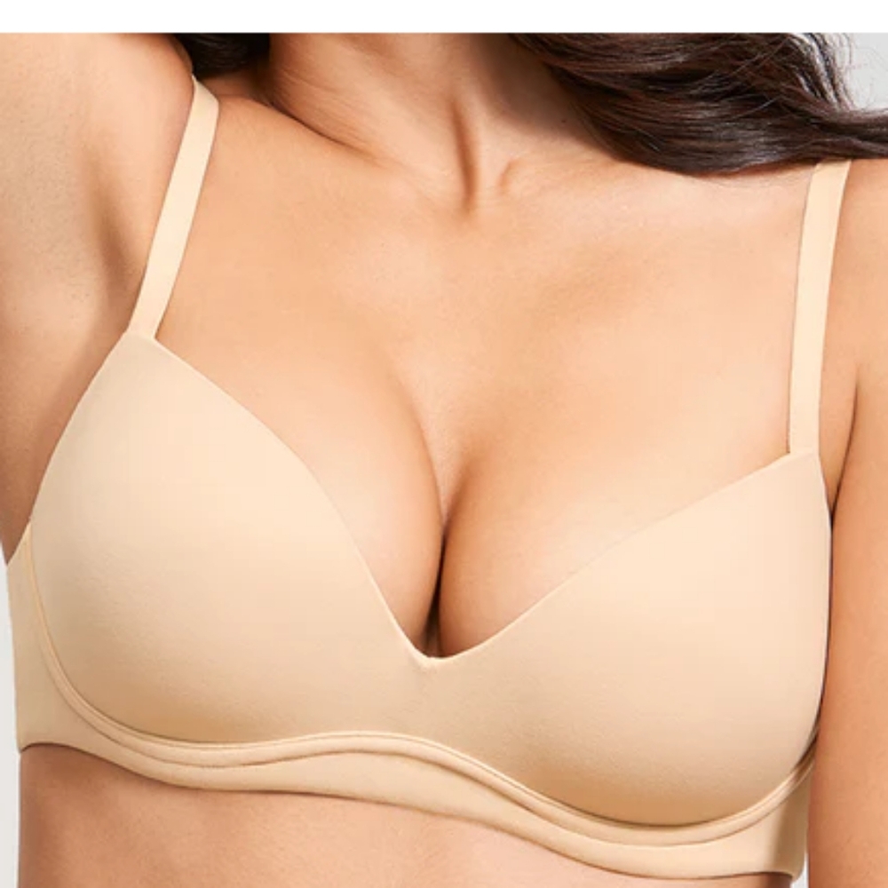 NWOT. Dobreva Push Up Bra